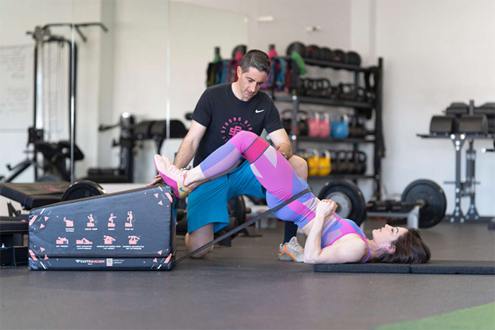 El gimnasio boutique especializado en el entrenamiento de glúteos Strong Girls Academy inicia su expansión