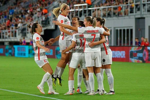 Revolución del fútbol femenino, más cerca de la igualdad