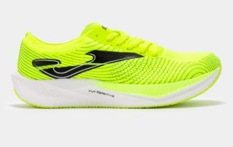 Joma lanza al mercado sus renovadas zapatillas de running R-5000