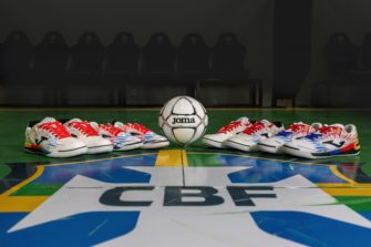 Joma bate récord de jugadores a los que calza en el Mundial de Fútbol Sala